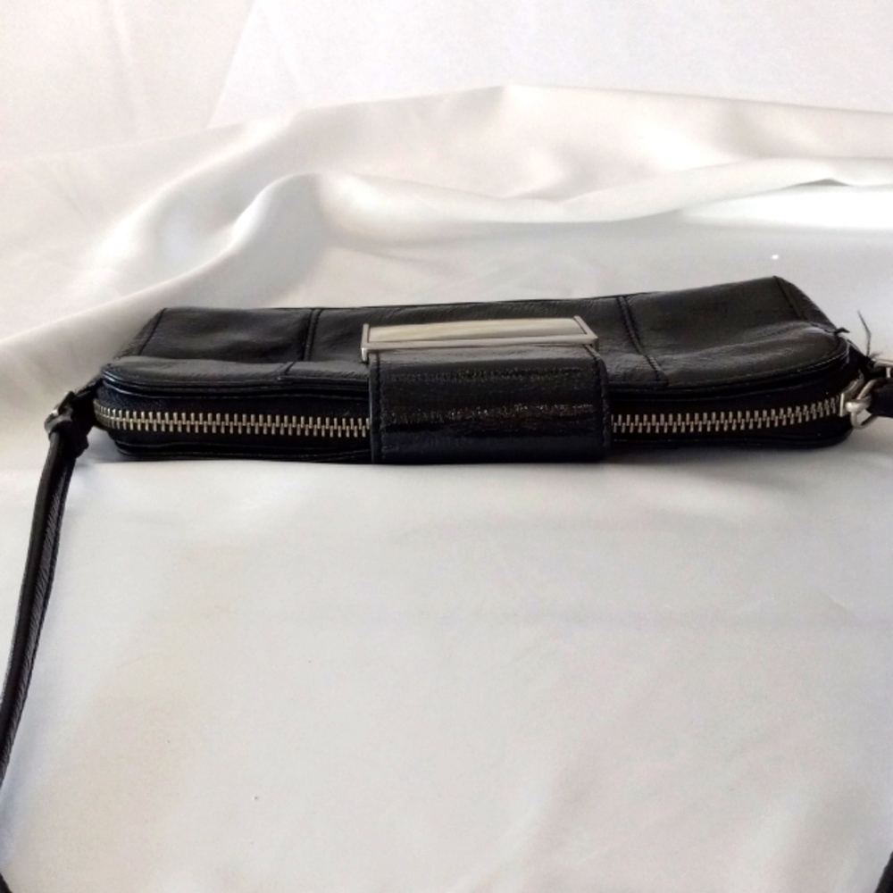 Vintage Calvin Klein purse - Picture 5 of 6